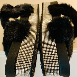 💎💎ICEDOUT-BLACK FUR 💎💎Flat Slides⬛️⬛️BRAND NEW